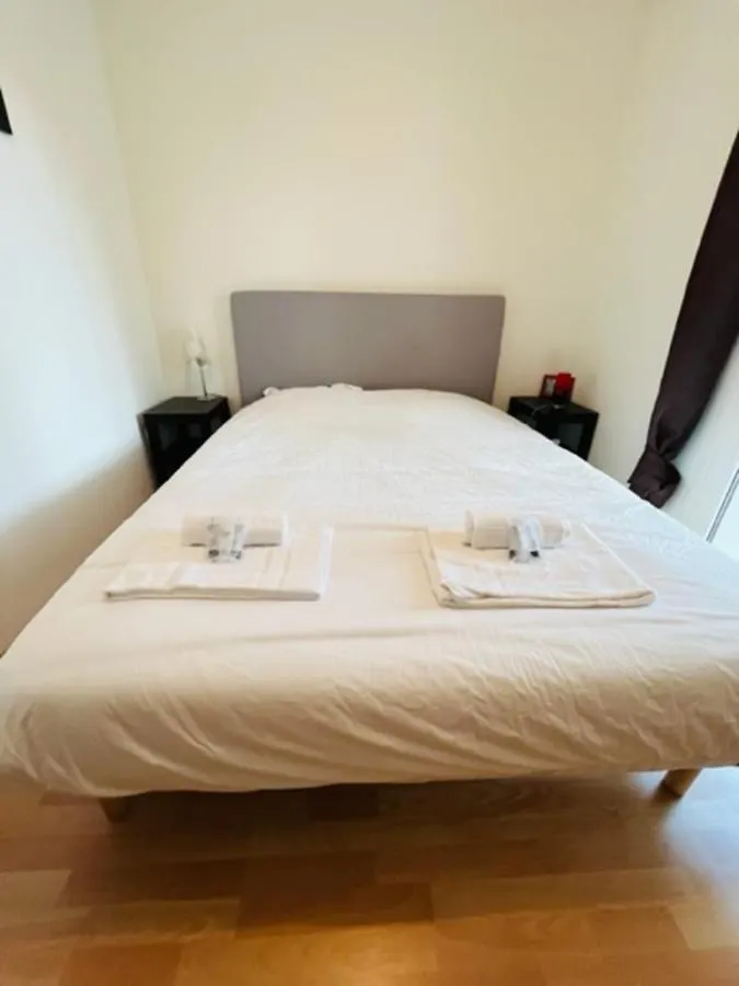 72M With Terrace And Garden Center Of Baden Apartment